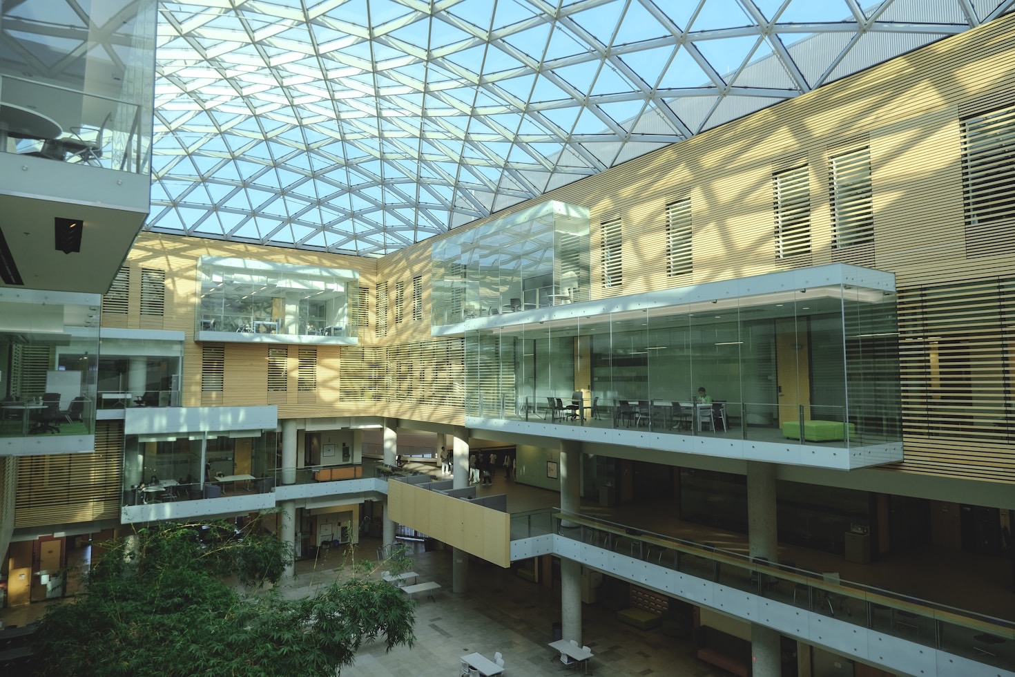 From High-Tech to Postmodern: Celebrating Nineties Offices